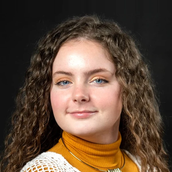 Portrait of Mia Biehler
